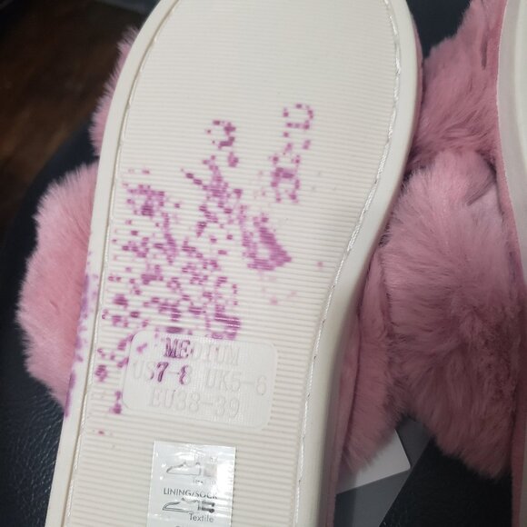 Parlovable Slippers - Picture 3 of 7